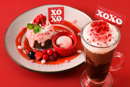 PEANUTS Cafe|【期間限定】“XOXO” をモチーフにしたシーズンメニューが登場!