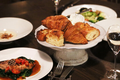 恵比寿「TOOTH TOOTH TOKYO」ランチメニューを一新。店内で焼き上げる自家製パンと楽しむ、新たなランチを。1月29日(木)より提供開始