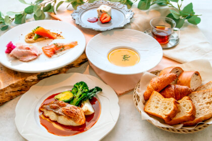 屋上庭園を眺めながら夏を味わう季節限定ランチ。2026年6月23日(火)スタート。 / TOOTH TOOTH GARDEN RESTAURANT