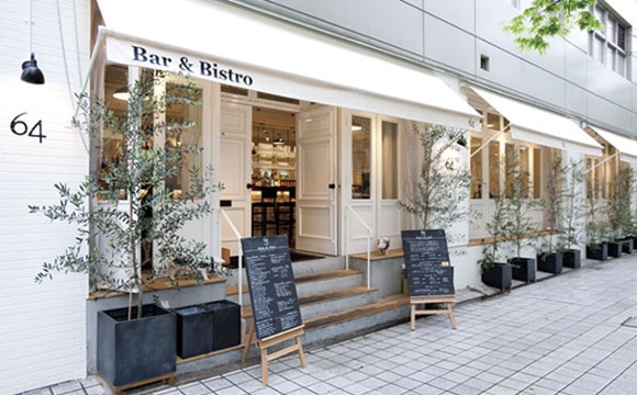 Bar & Bistro 64 外観